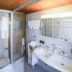 Chalet Lena - Managed By Hotel Gstaaderhof *