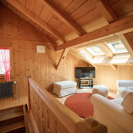 Lena- By Interhome Lejlighed